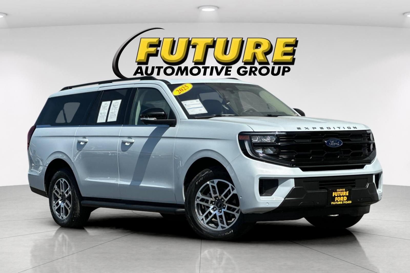 Certified 2025 Ford Expedition Max Active AWD/4WD image 1