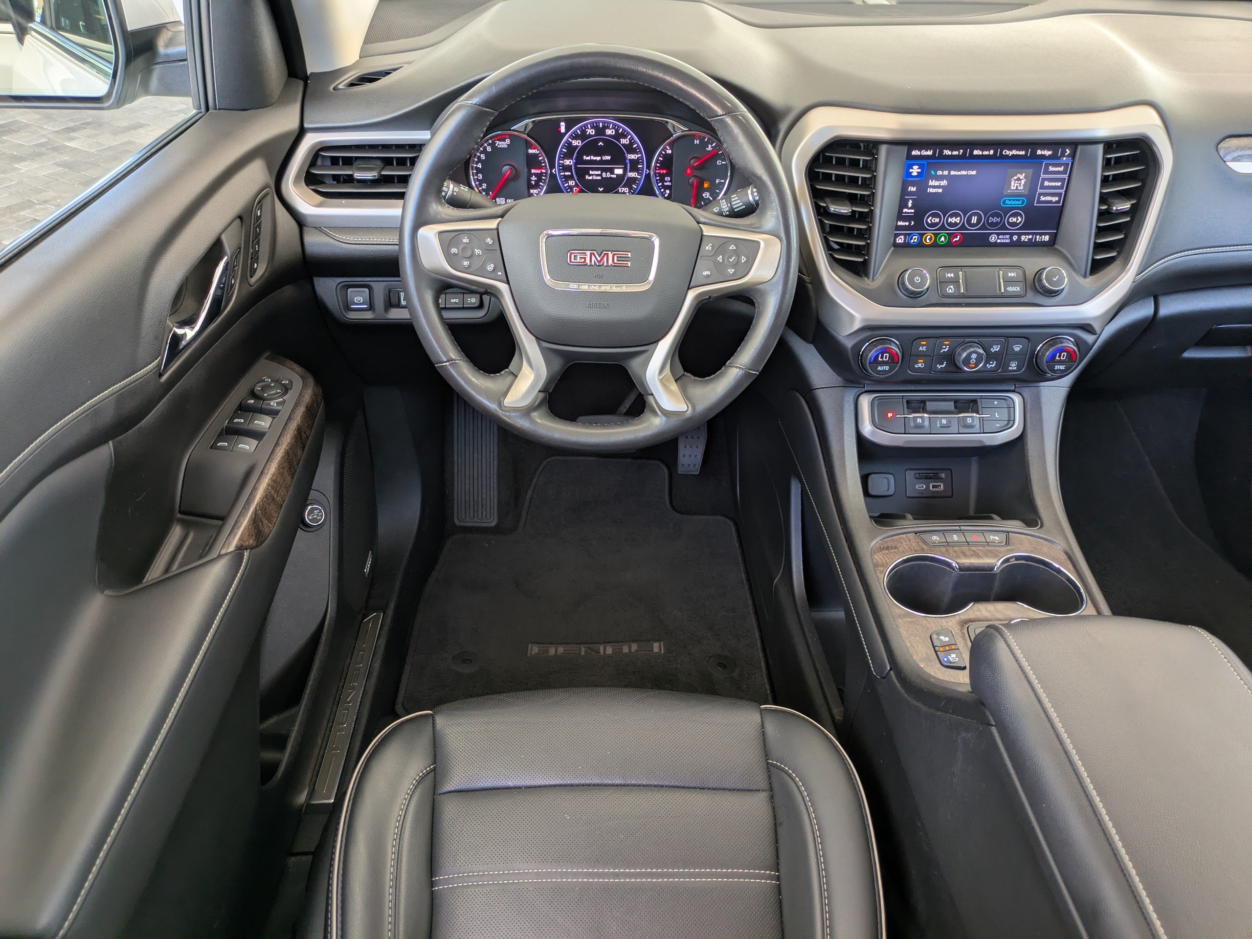 Used 2022 GMC Acadia Denali w/ Denali Technology Package AWD/4WD image 18