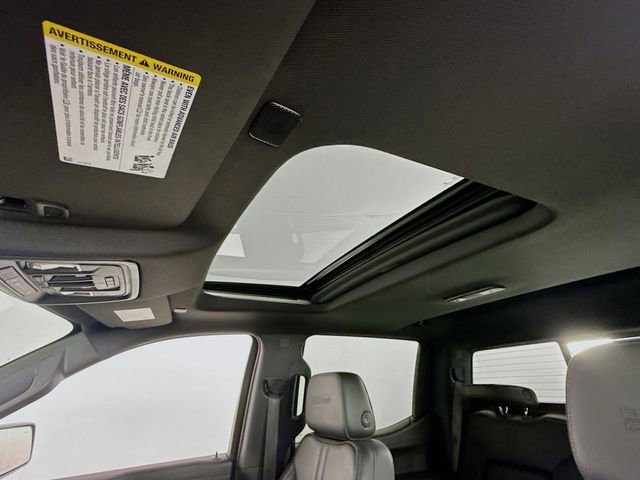 Used 2021 Chevrolet Silverado 1500 High Country w/ Technology Package image 23