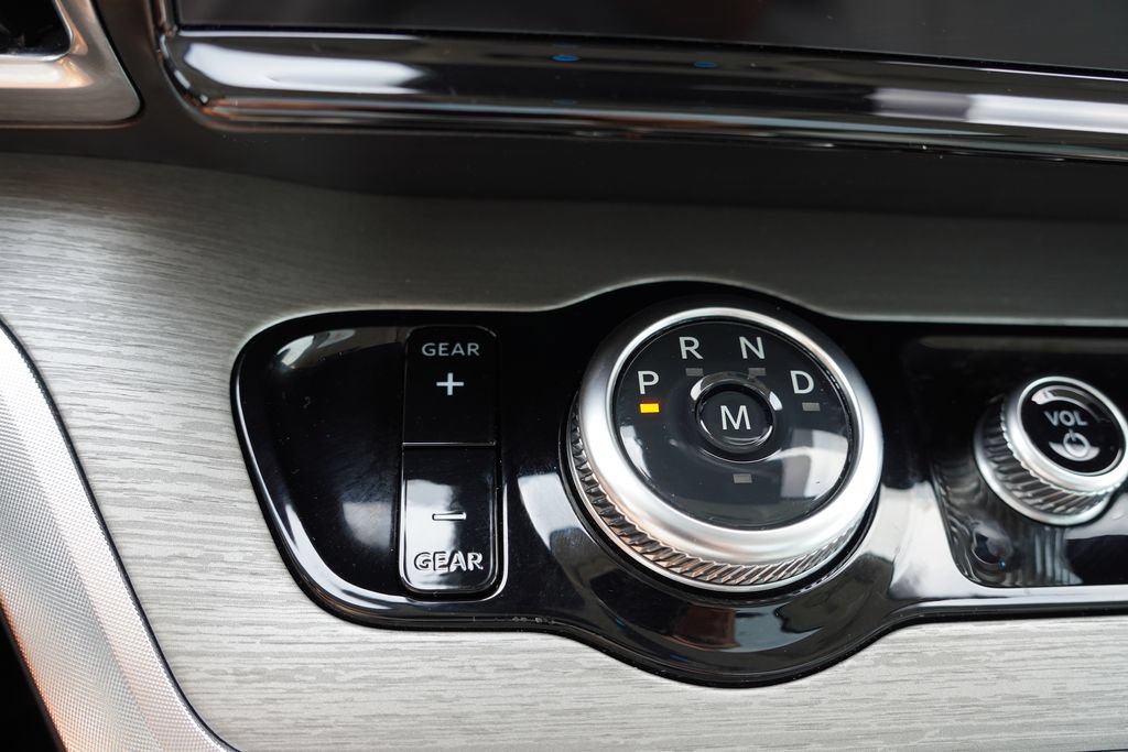 Certified 2025 Ford Expedition Platinum AWD/4WD image 36
