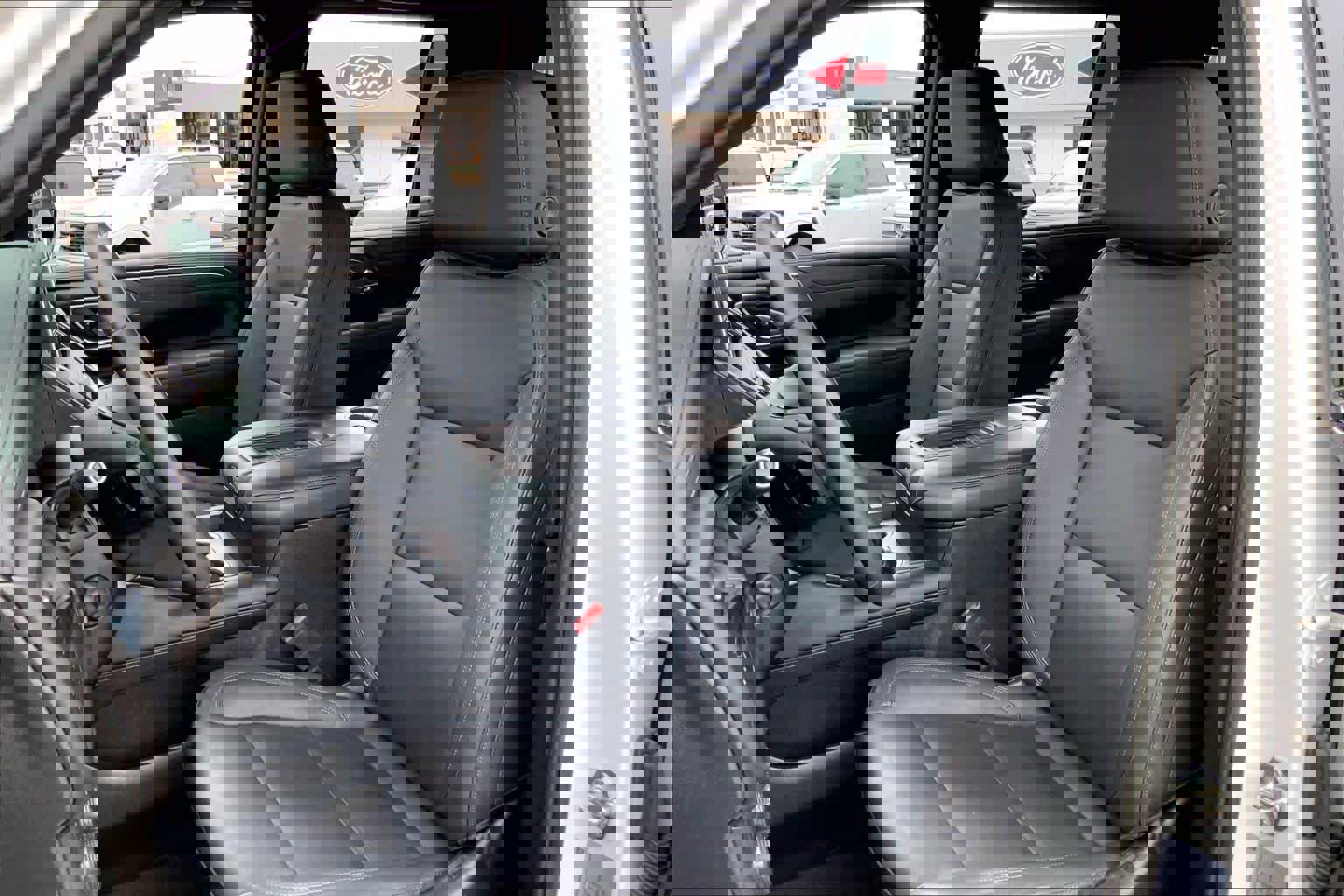 Used 2023 Chevrolet Tahoe Z71 w/ Luxury Package image 10