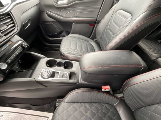 Certified 2023 Ford Escape ST-Line Elite w/ Premium Technology Package AWD/4WD image 21