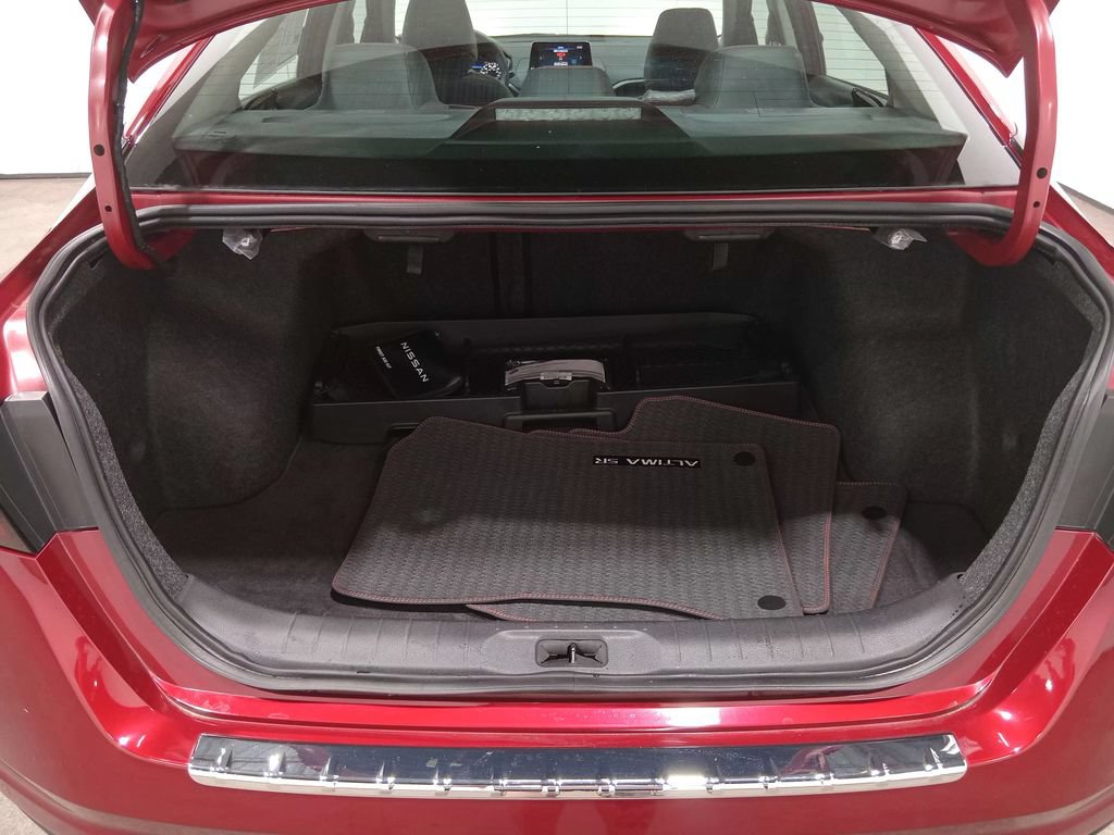 Used 2022 Nissan Altima 2.0 SR FWD image 6