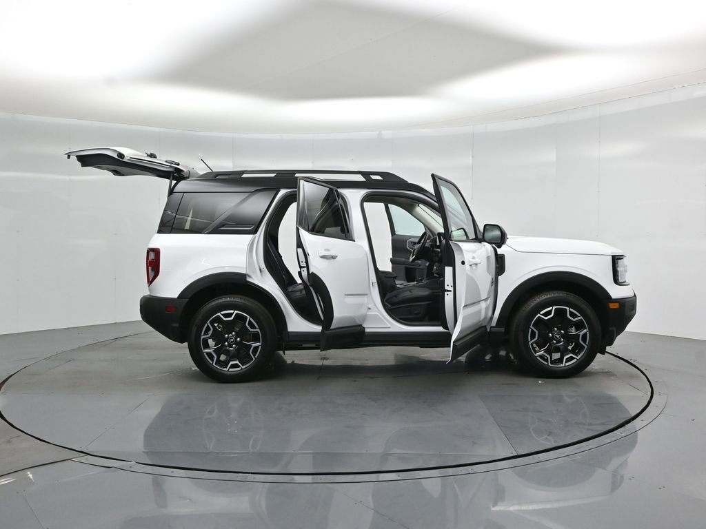 Certified 2025 Ford Bronco Sport Outer Banks w/ Outer Banks Tech Package+ AWD/4WD image 5