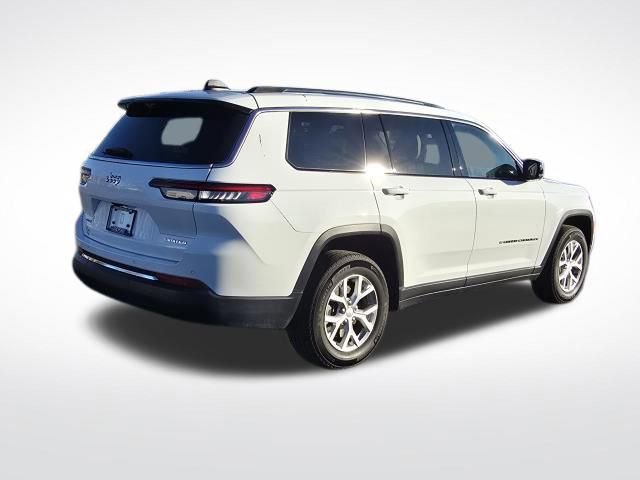 Used 2023 Jeep Grand Cherokee L Limited w/ Luxury Tech Group II image 4