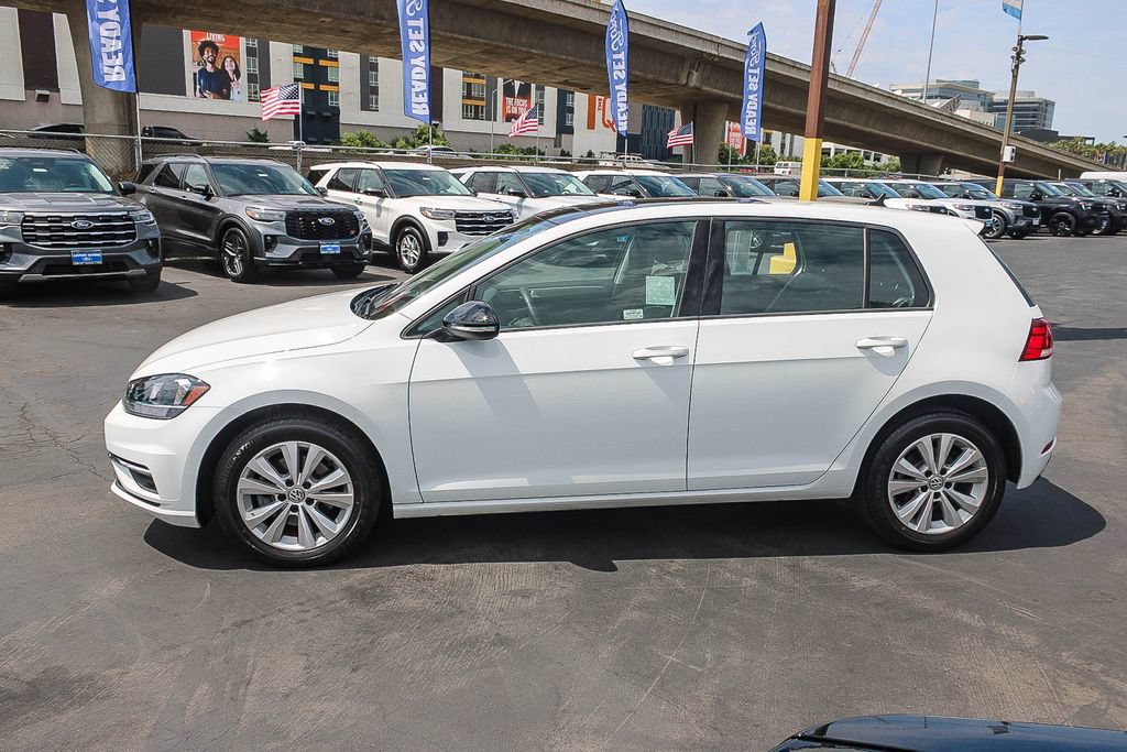 Used 2020 Volkswagen Golf 4-Door FWD image 11
