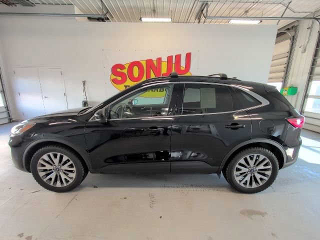 Certified 2021 Ford Escape Titanium image 2