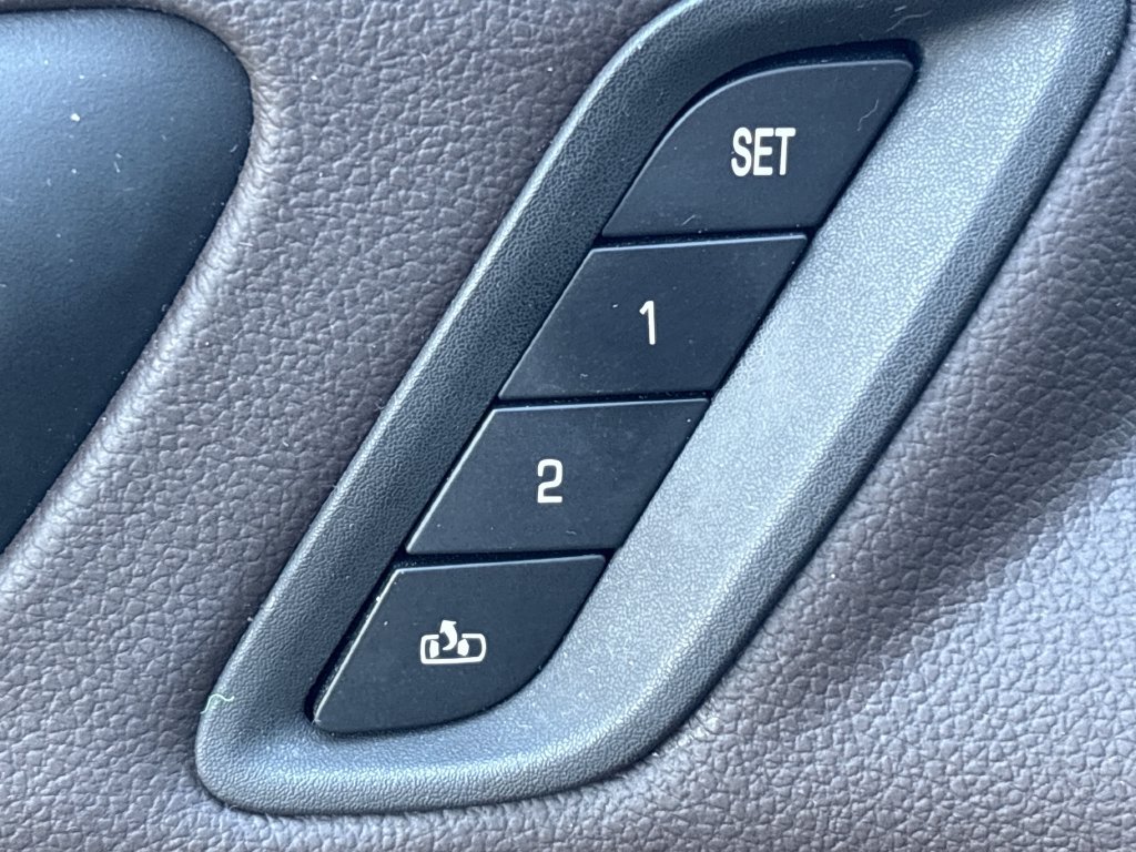 Used 2019 GMC Acadia Denali AWD/4WD image 35