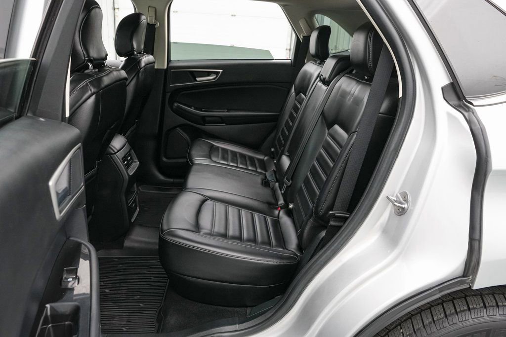 Certified 2019 Ford Edge SEL w/ Equipment Group 201A image 18