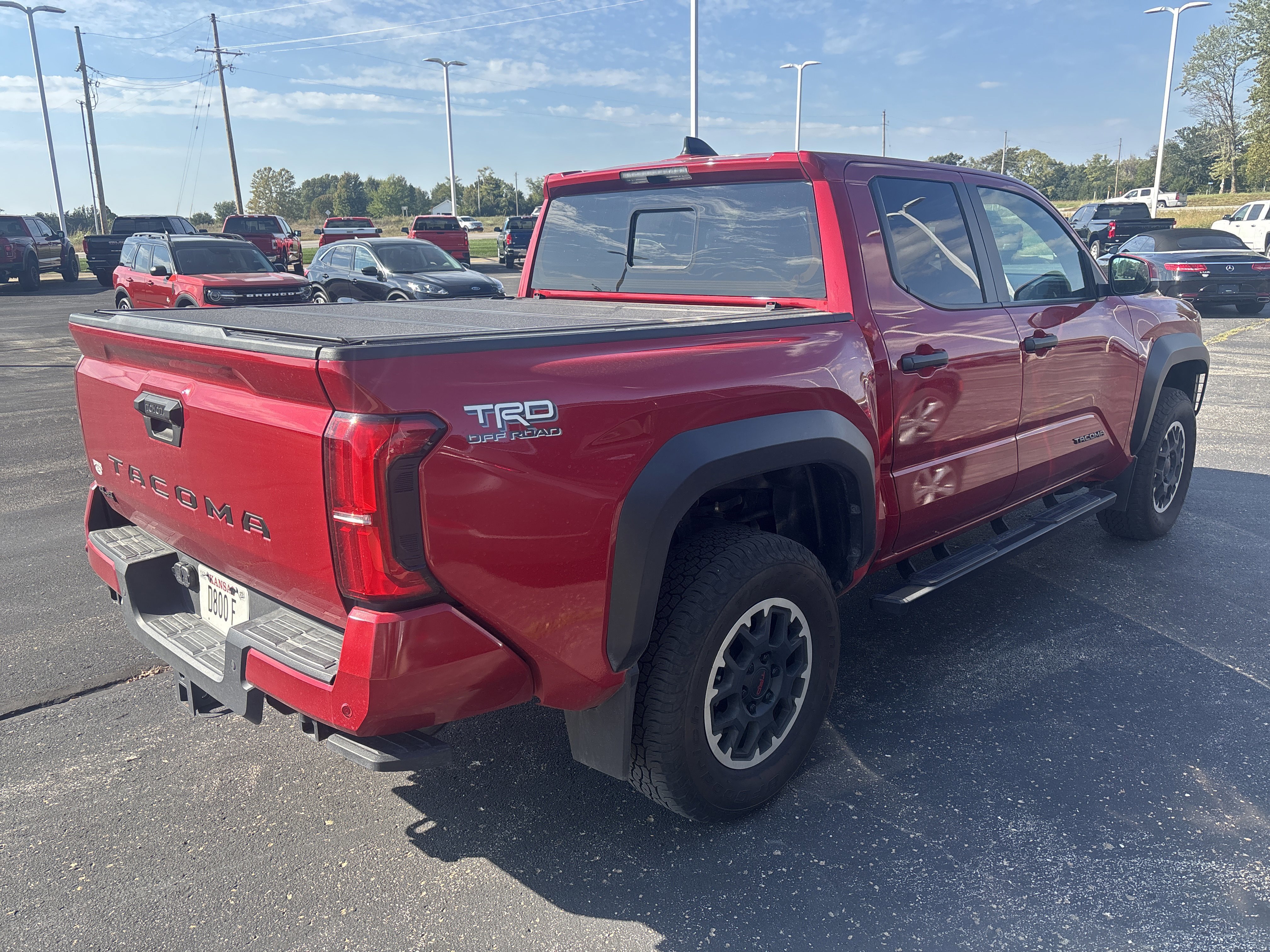 Used 2024 Toyota Tacoma TRD Off-Road image 4