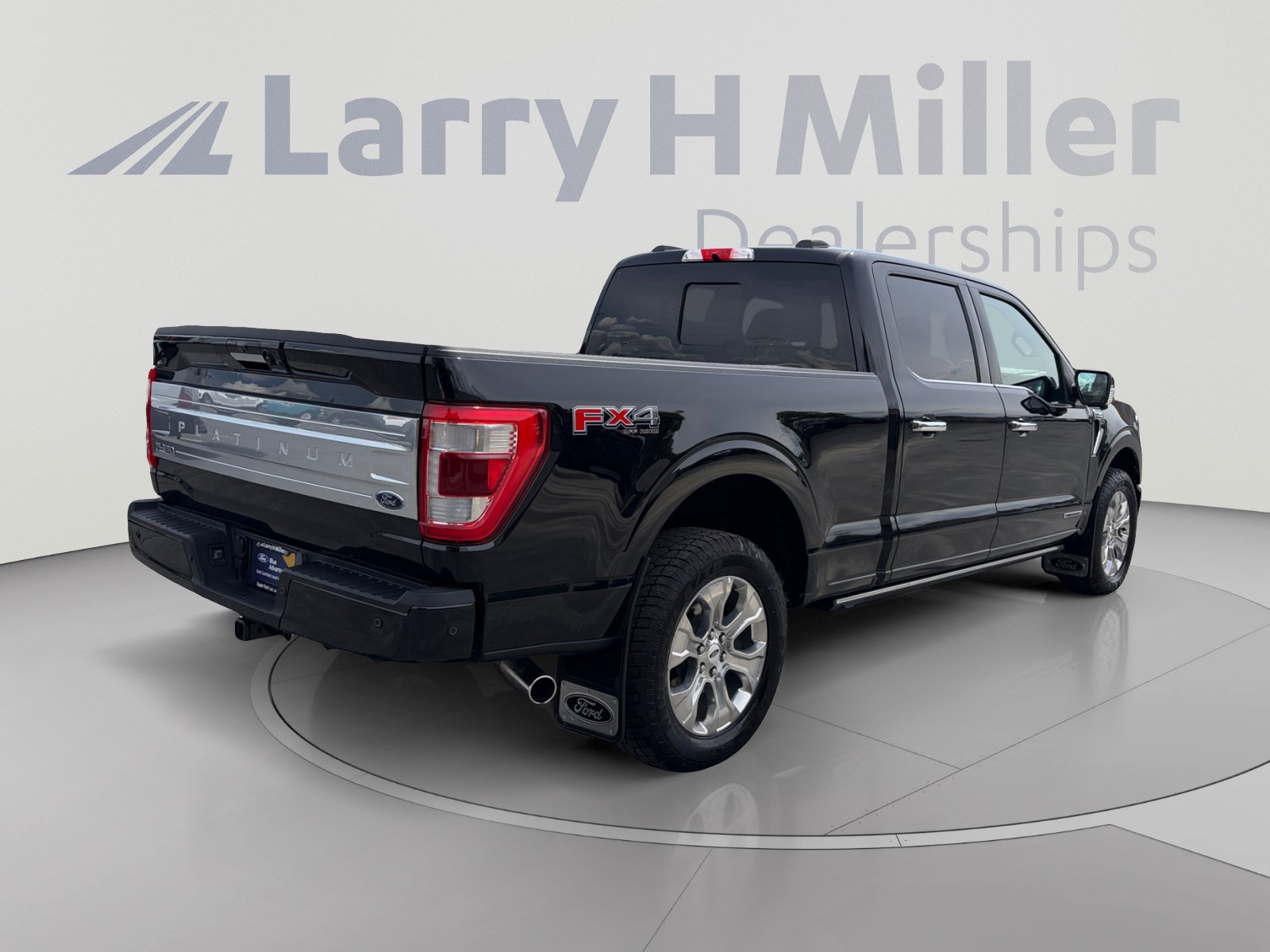 Certified 2023 Ford F150 Platinum w/ FX4 Off-Road Package AWD/4WD image 5