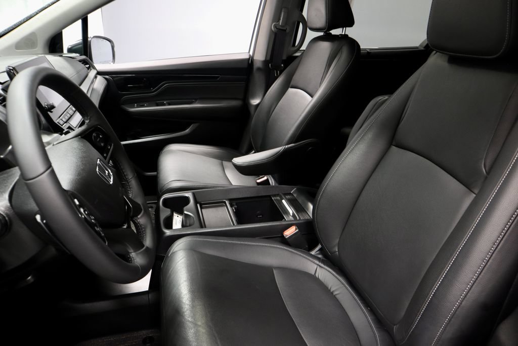 Used 2023 Honda Odyssey Touring image 25