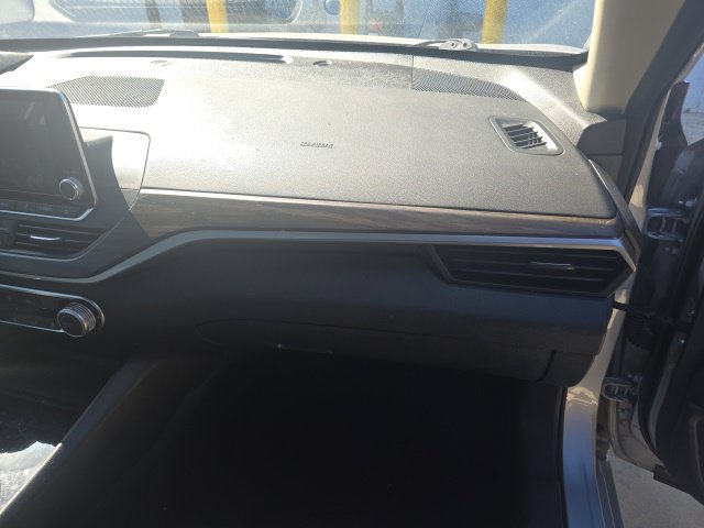 Used 2024 Nissan Altima 2.5 SV FWD image 38