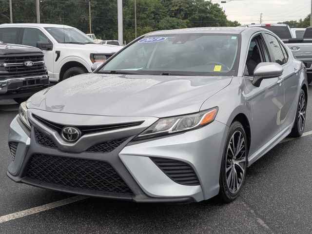 Used 2019 Toyota Camry SE FWD image 7