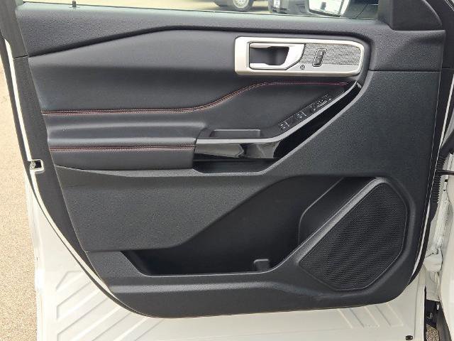 Certified 2023 Ford Explorer ST-Line w/ Class IV Trailer Tow Package image 24