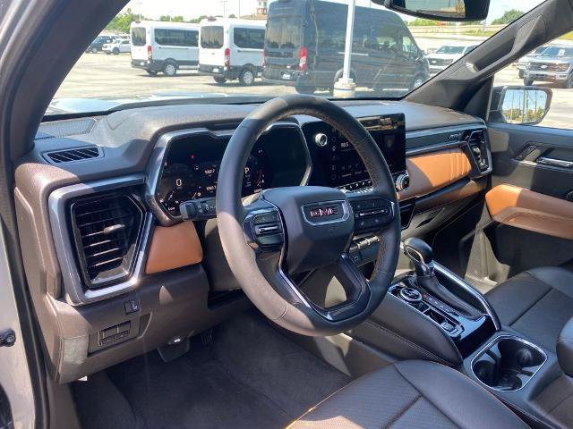 Used 2024 GMC Canyon AT4 w/ AT4 Premium Package AWD/4WD image 12