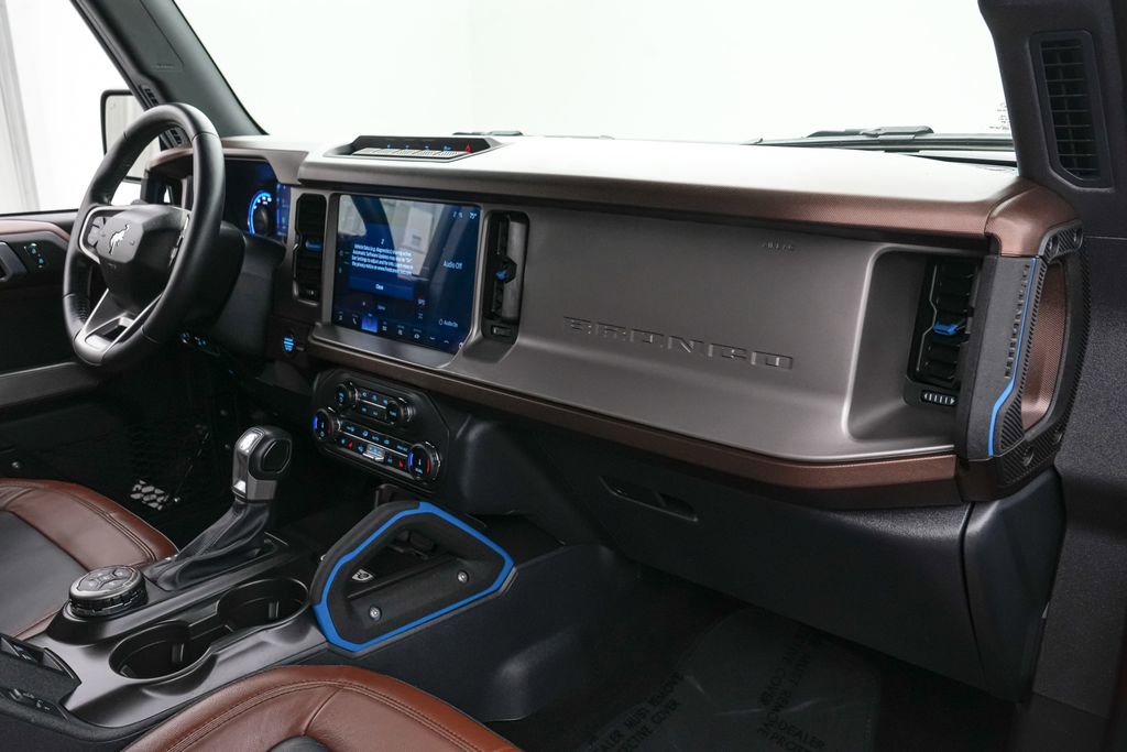 Certified 2022 Ford Bronco Outer Banks w/ Sasquatch Package AWD/4WD image 29