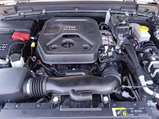 Used 2019 Jeep Wrangler Unlimited Sahara image 33