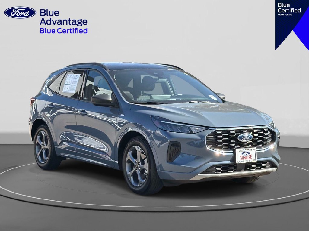 Certified 2023 Ford Escape ST-Line w/ Tech Pack #1 FWD image 4