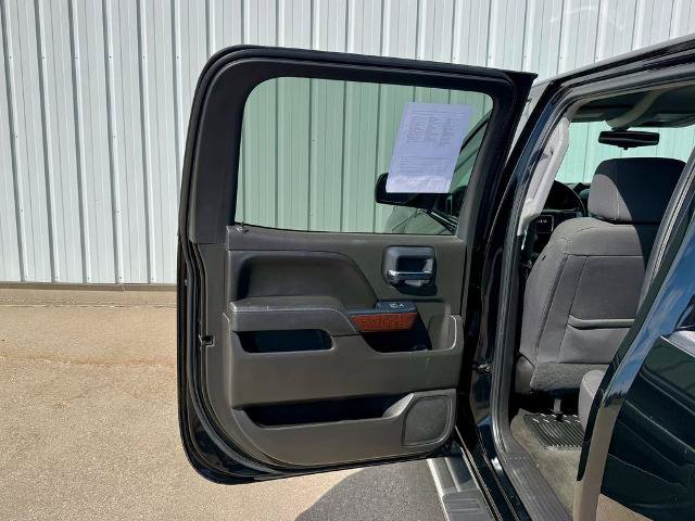 Used 2018 GMC Sierra 1500 SLE w/ Suspension Package, Off-Road AWD/4WD image 15