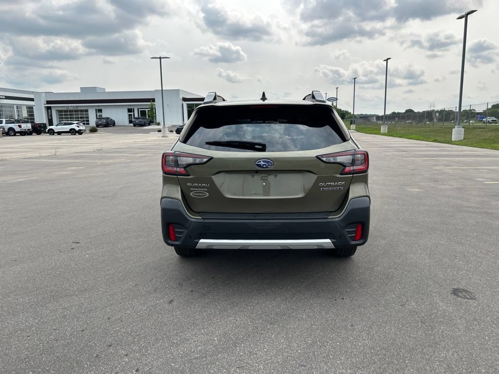 Used 2020 Subaru Outback Touring XT AWD/4WD image 8