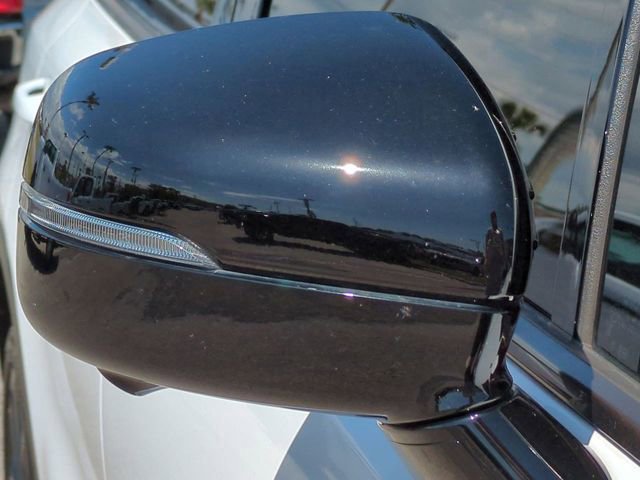 Used 2023 Kia Sorento SX Prestige image 12