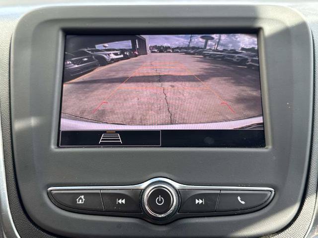 Used 2023 Chevrolet Equinox LS w/ LS Convenience Package FWD image 24