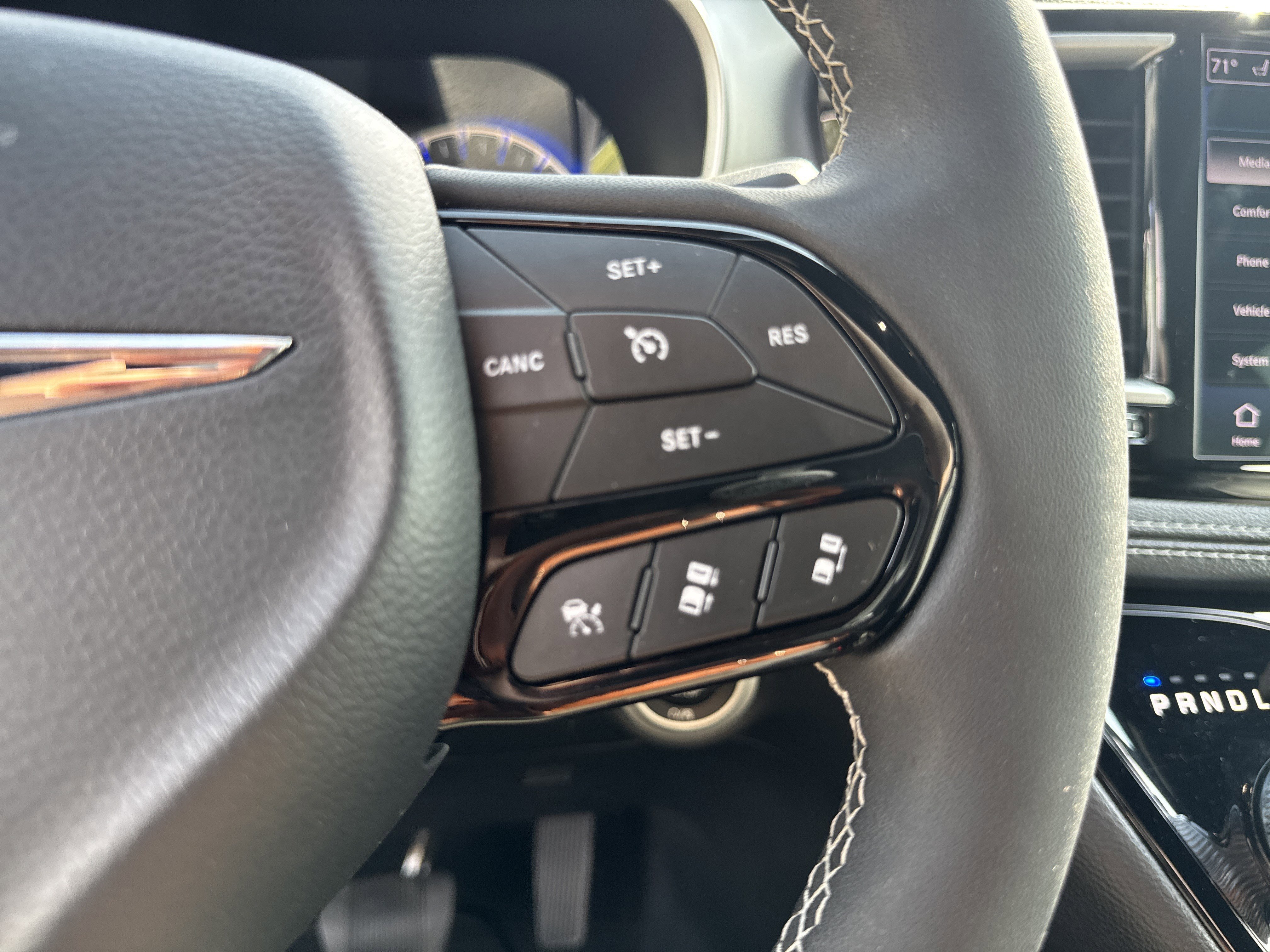 Used 2024 Chrysler Pacifica Touring-L w/ S Appearance Package FWD image 41
