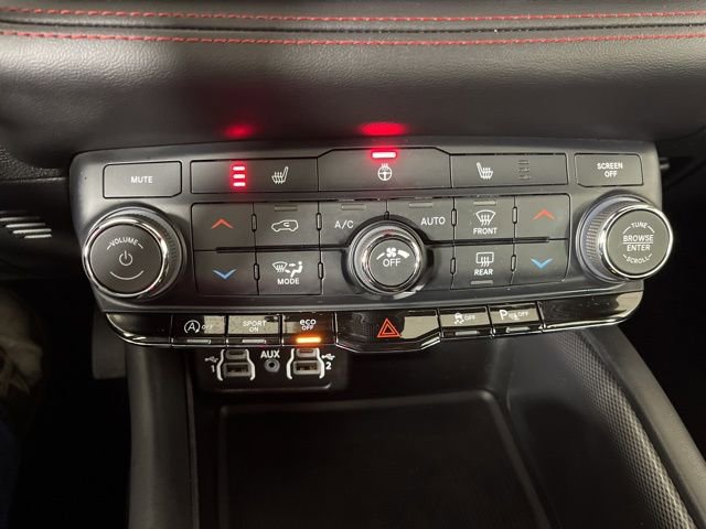 Used 2025 Dodge Durango GT AWD/4WD image 30