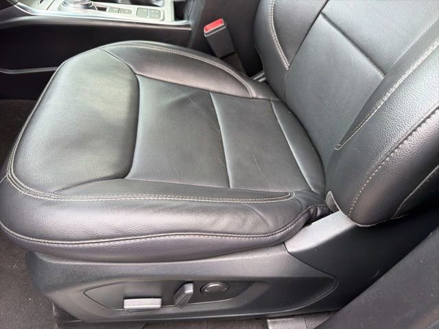Certified 2022 Ford Explorer Limited RWD image 7