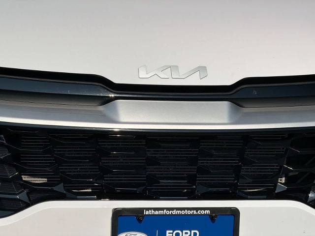Used 2024 Kia Sportage EX AWD/4WD image 12