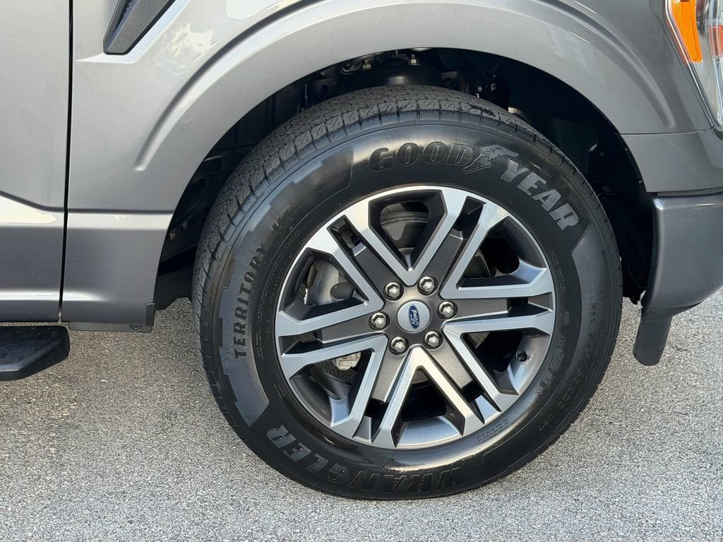 Certified 2021 Ford F150 XL w/ STX Appearance Package RWD image 9