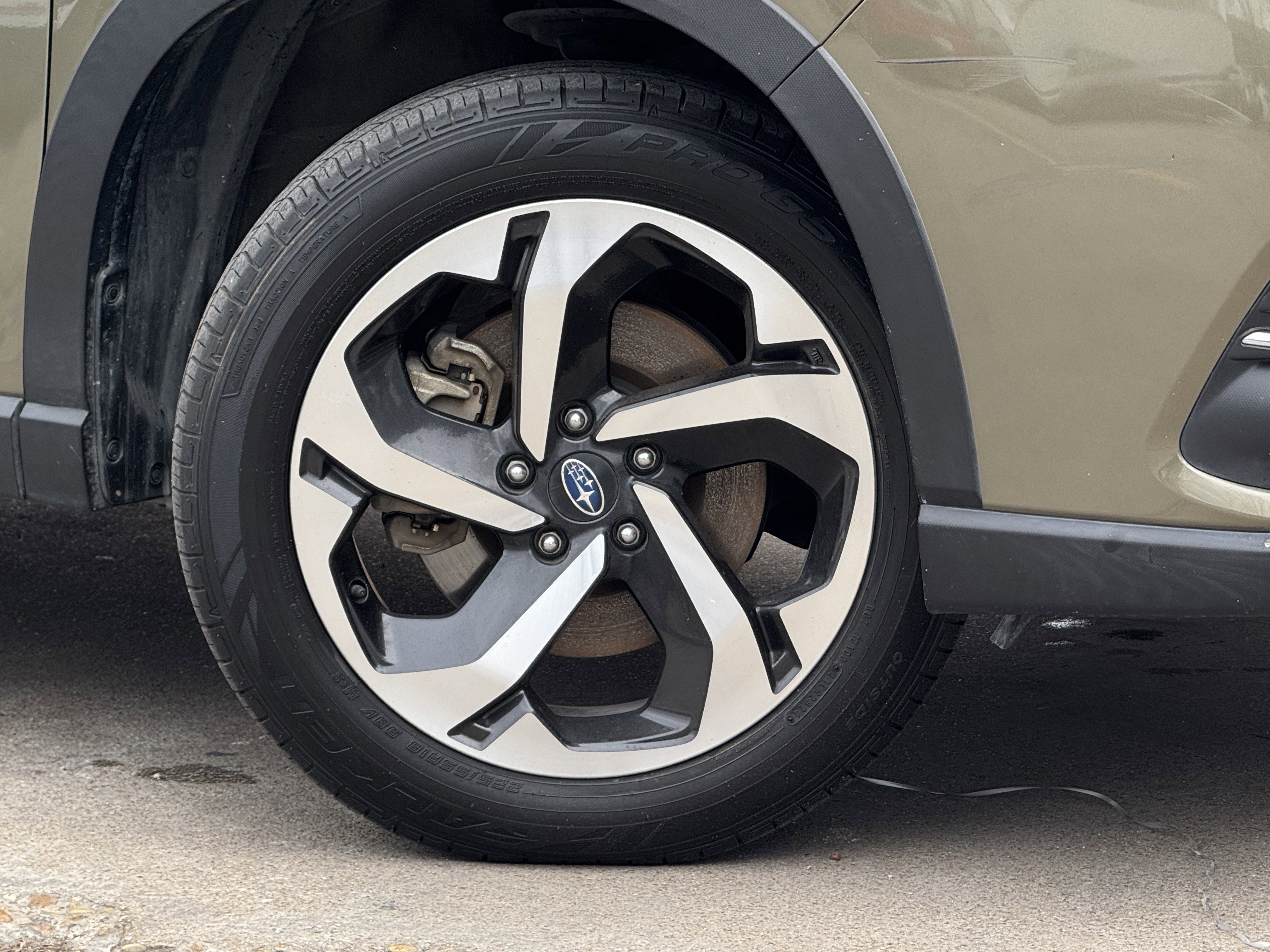 Used 2022 Subaru Forester Touring w/ Popular Package #2 image 3