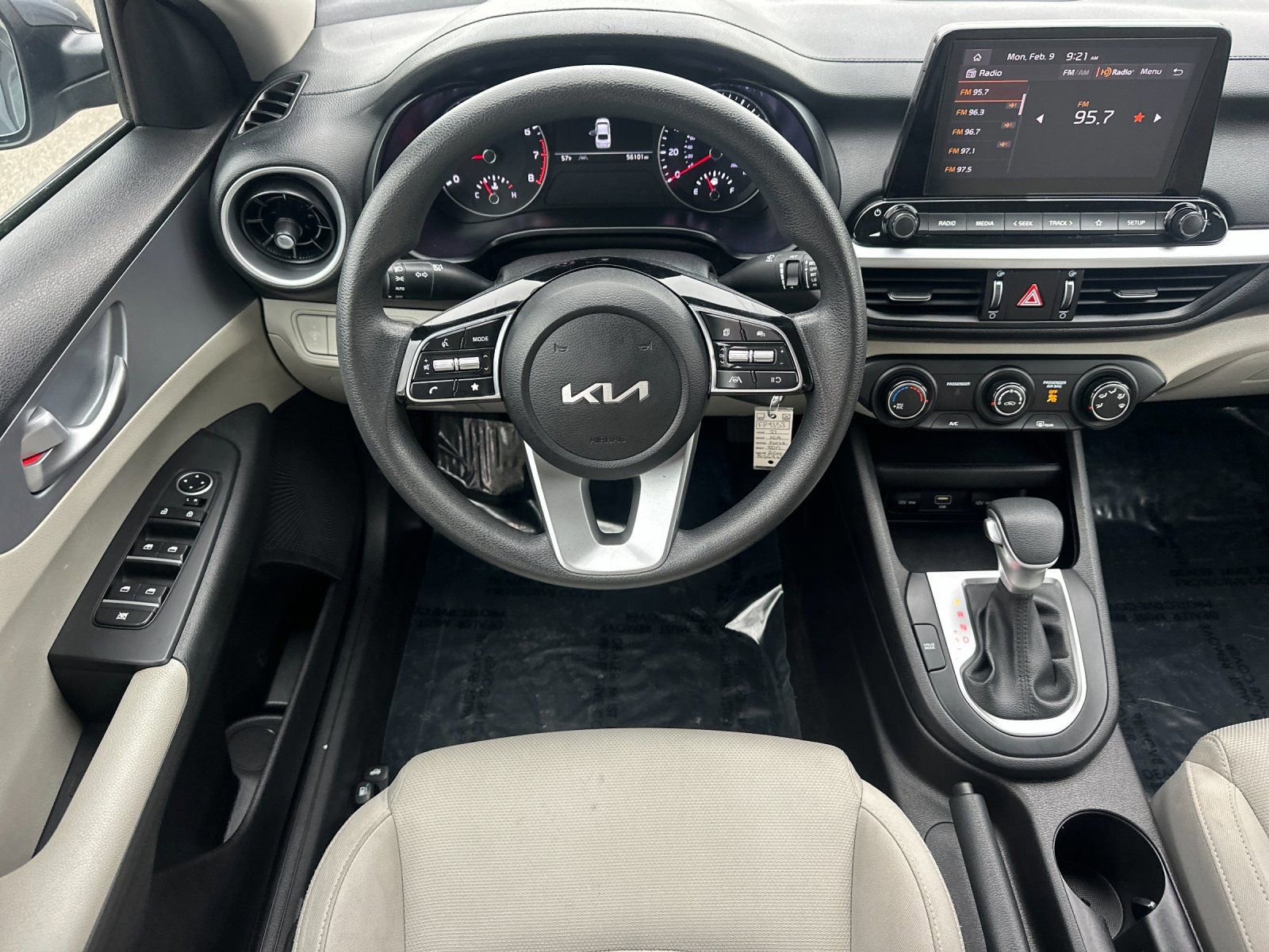 Used 2023 Kia Forte LXS image 13