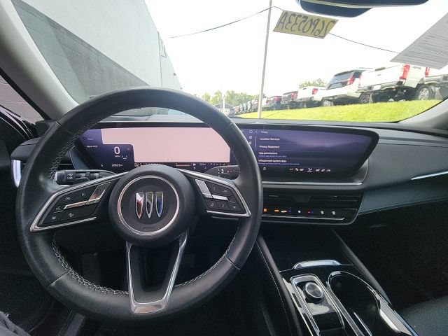 Used 2024 Buick Envision Preferred AWD/4WD image 22