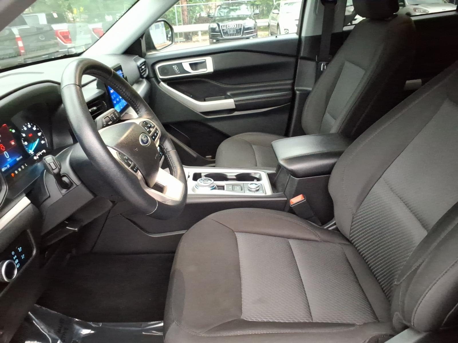 Certified 2023 Ford Explorer XLT AWD/4WD image 10