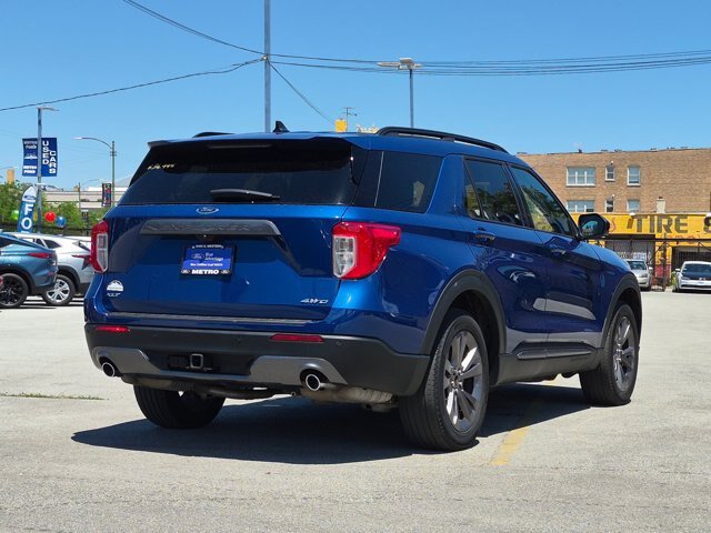Certified 2023 Ford Explorer XLT w/ Equipment Group 202A AWD/4WD image 4