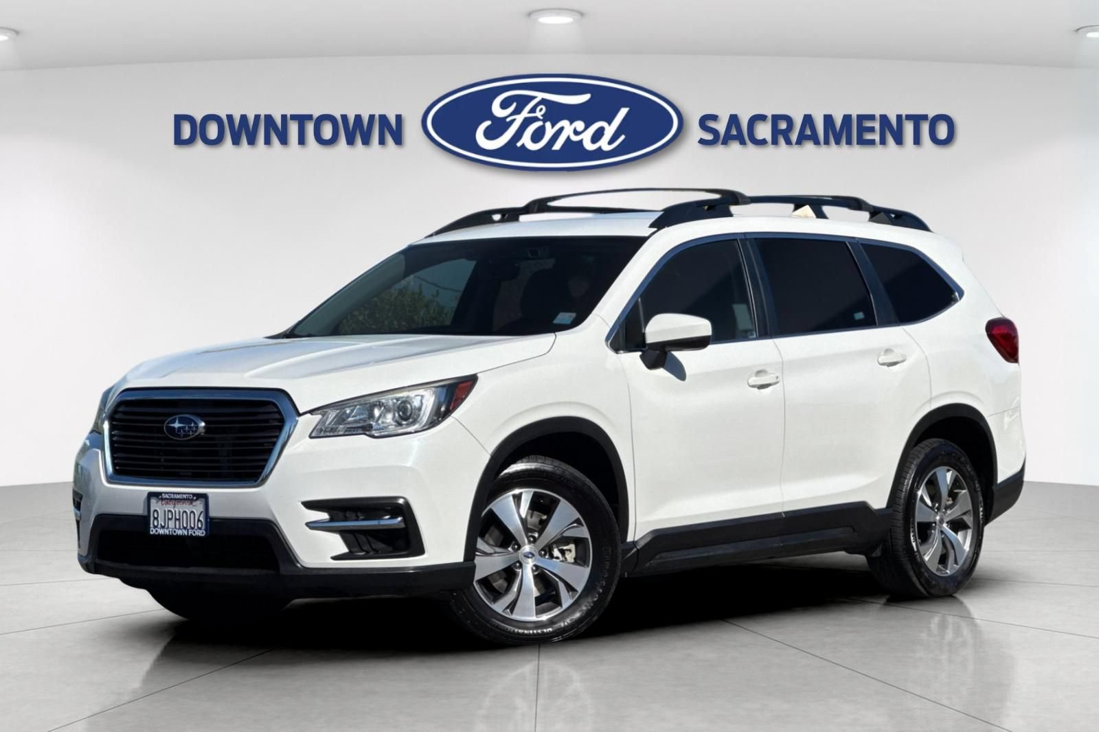 Used 2019 Subaru Ascent Premium w/ Popular Package #3 AWD/4WD image 2