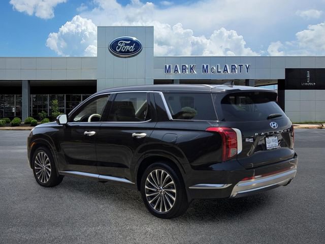 Used 2023 Hyundai Palisade Calligraphy FWD image 3