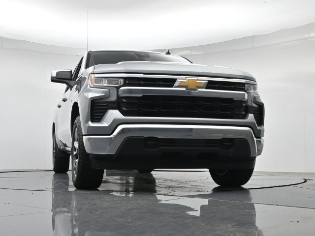 Used 2024 Chevrolet Silverado 1500 LT AWD/4WD image 38