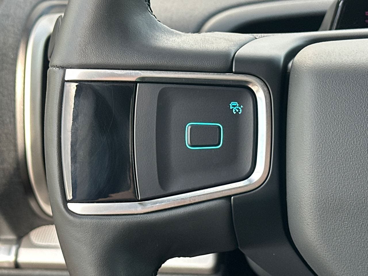 Certified 2025 Ford Expedition Max Active RWD image 27