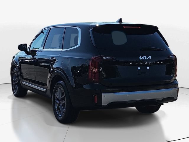 Used 2023 Kia Telluride LX AWD/4WD image 6