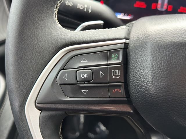 Used 2023 Jeep Grand Cherokee Altitude image 22