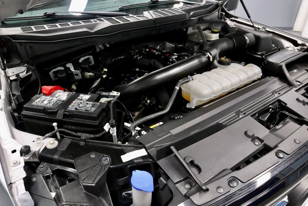 Certified 2025 Ford F150 XLT w/ Equipment Group 301A Standard image 15