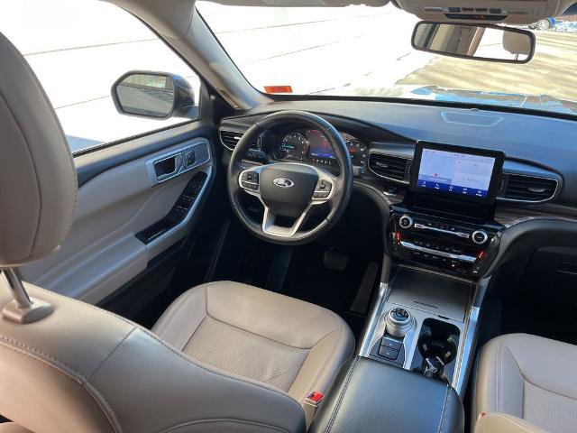 Certified 2022 Ford Explorer Limited w/ Equipment Group 301A image 19