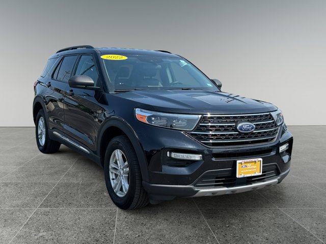 Certified 2022 Ford Explorer XLT w/ Equipment Group 202A AWD/4WD image 8