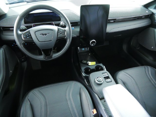 Certified 2024 Ford Mustang Mach-E Premium AWD/4WD image 4