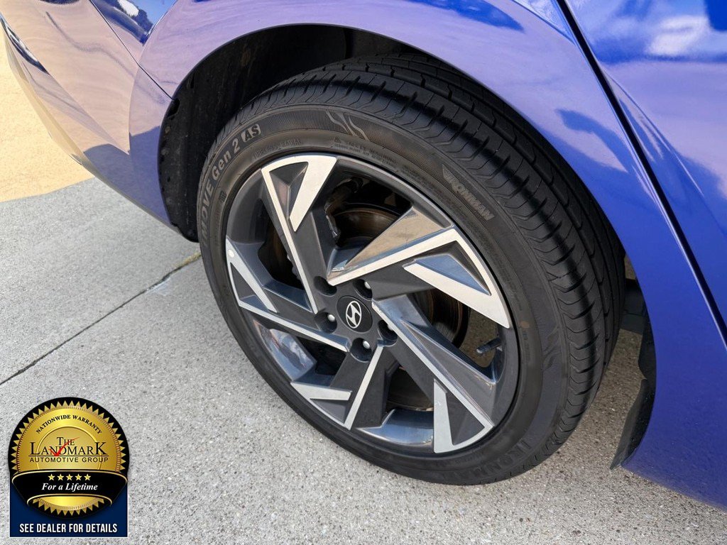 Used 2024 Hyundai Elantra Limited FWD image 21