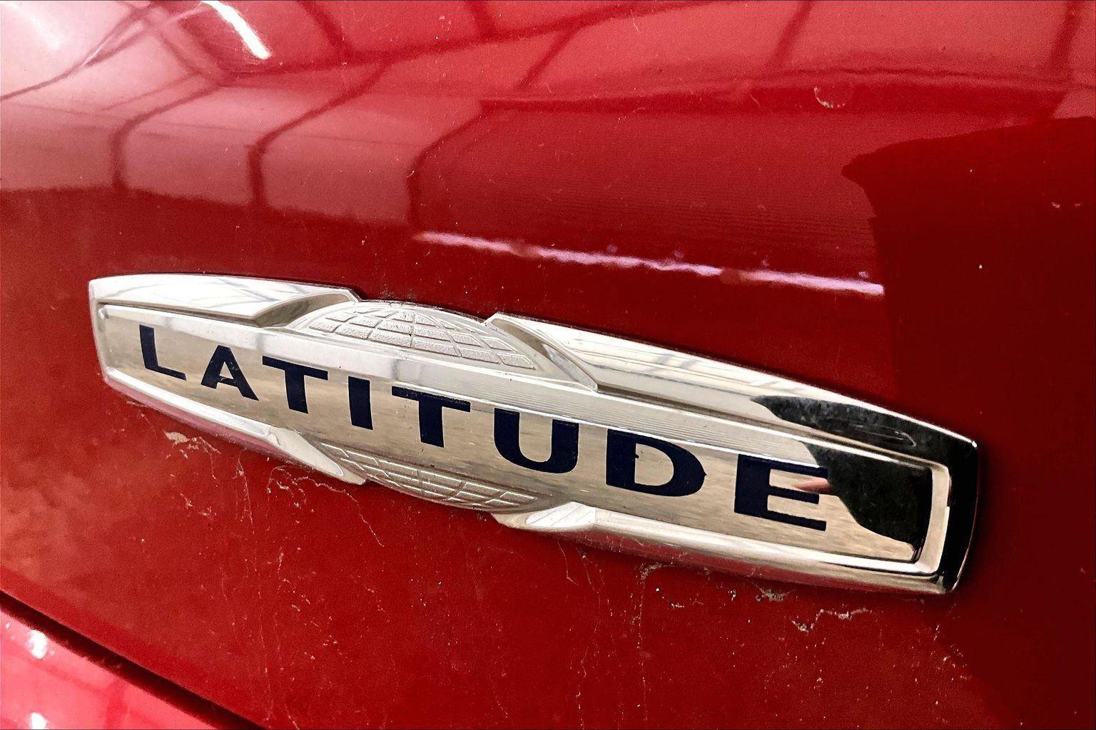 Used 2018 Jeep Compass Latitude w/ Popular Equipment Group image 13