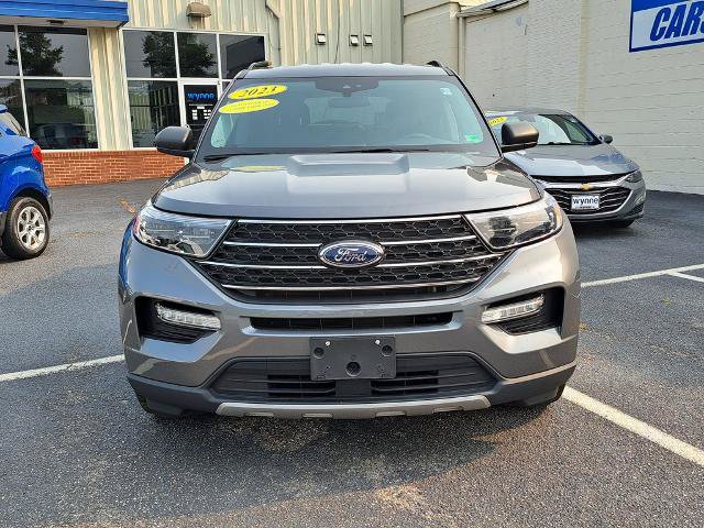 Certified 2023 Ford Explorer XLT w/ Equipment Group 202A RWD image 2